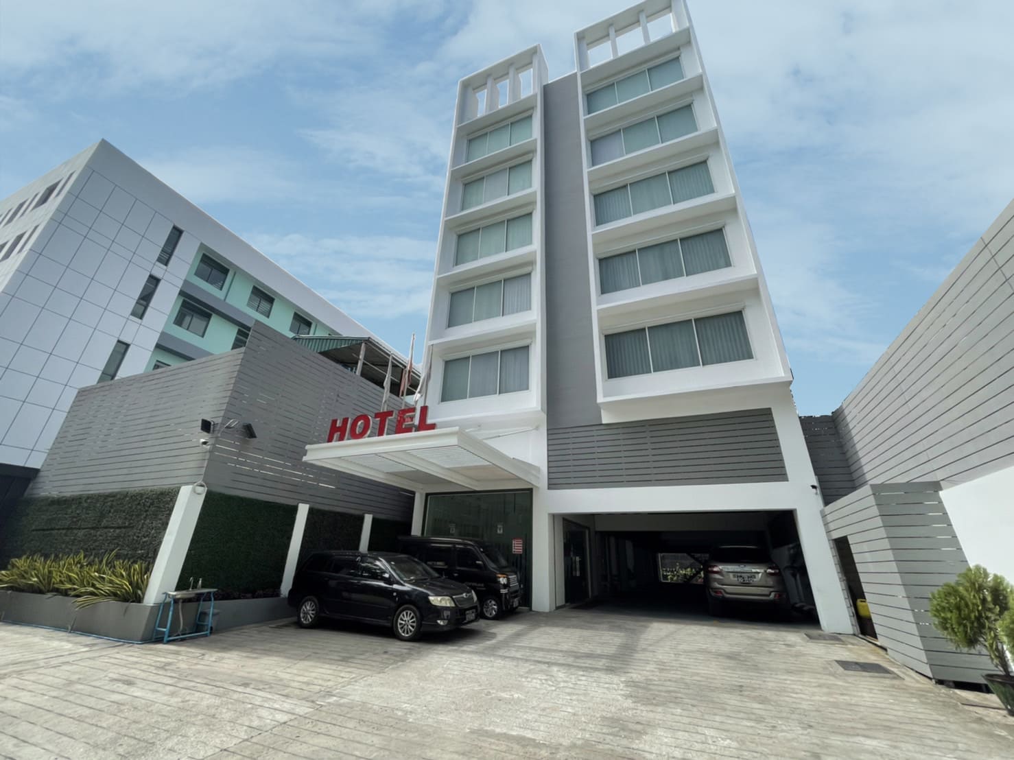 Hotel Platinum Square