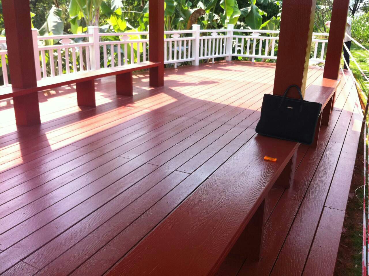 Flooring banner