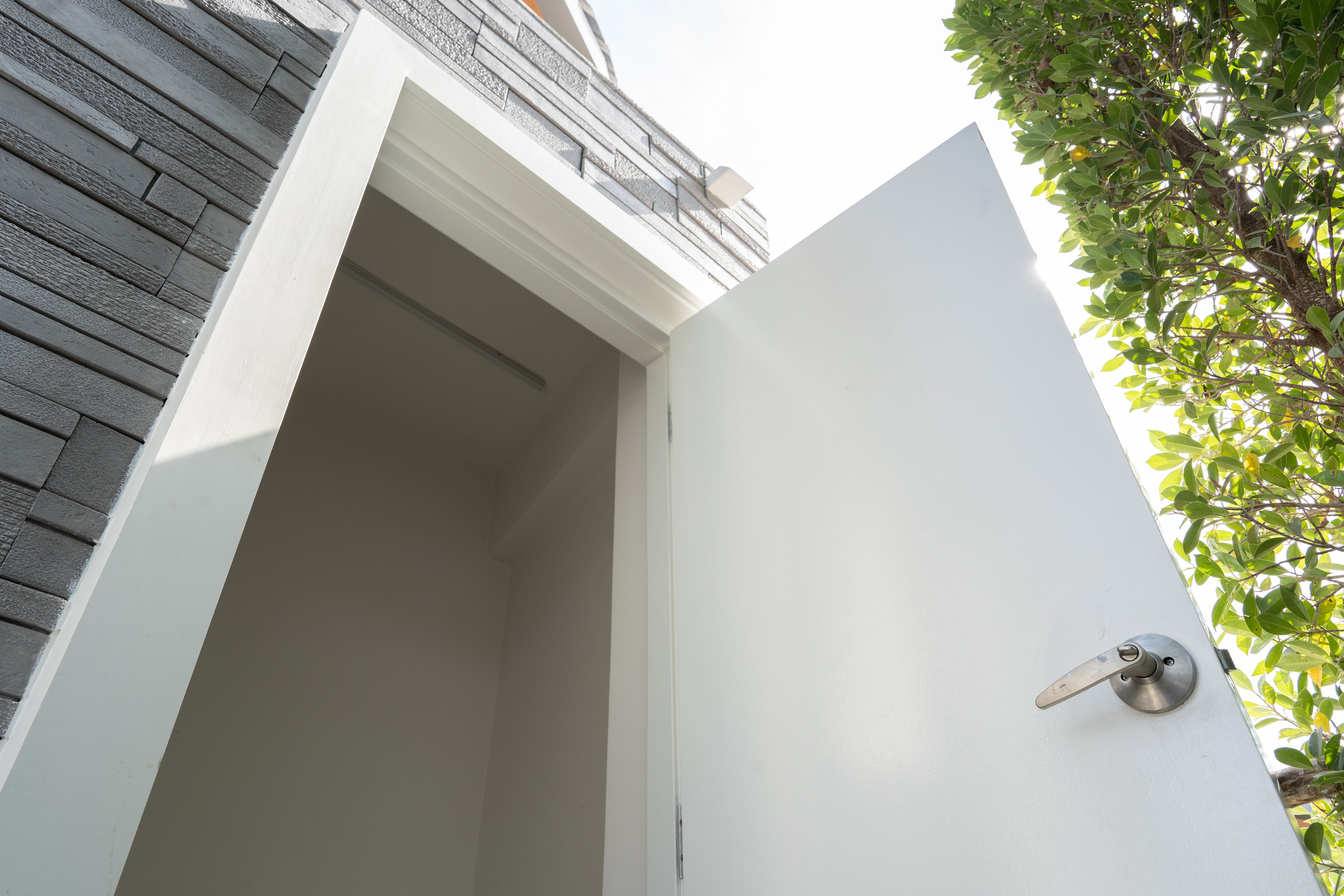 SHERA Door Frame